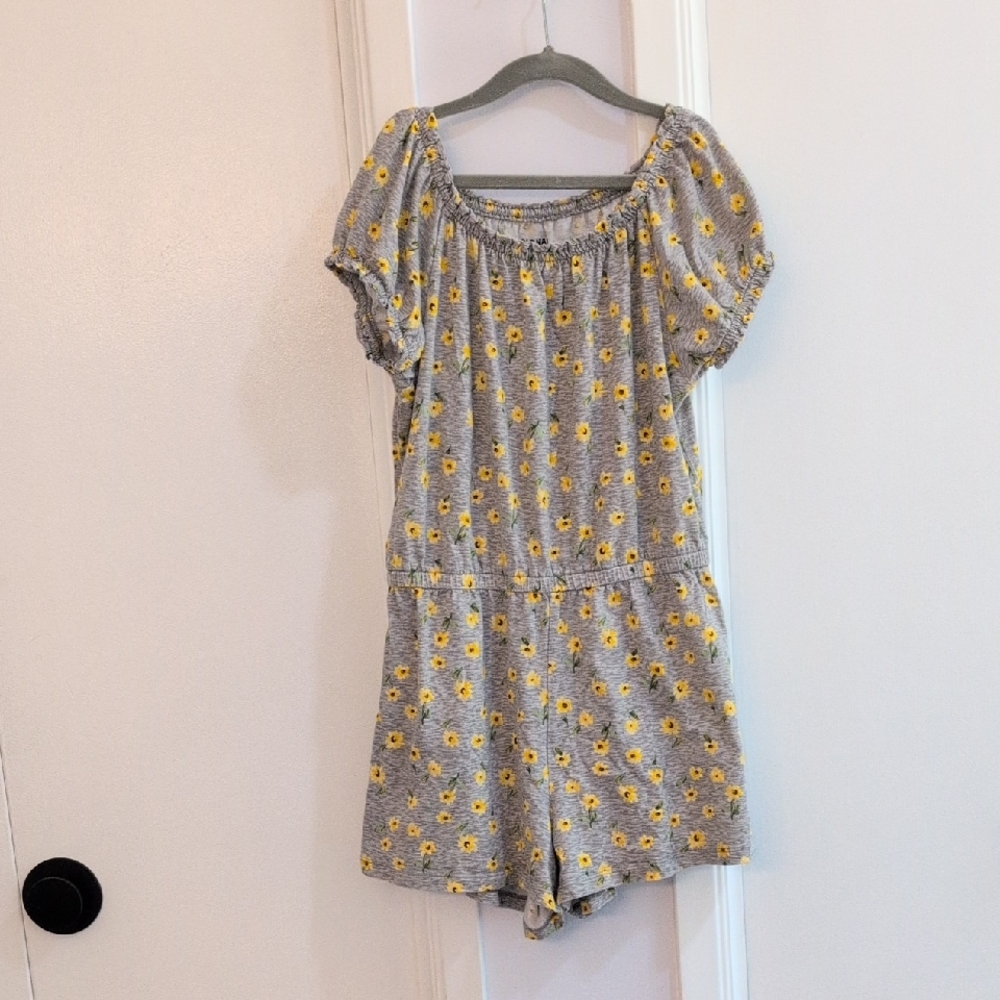 Old Navy Girls Gray Romper with Yellow Floral Pattern Size Girls XL